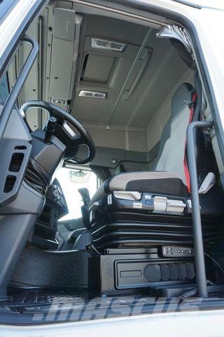 Renault C 520 / EURO 6 / ACC / 6 X 4 / RETARDER / DMC 10 Влекачи