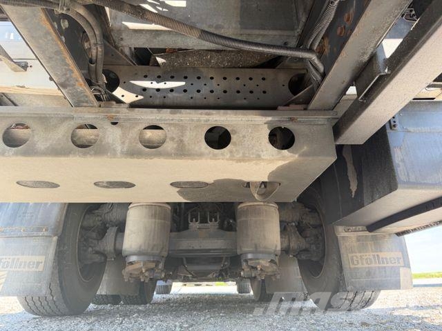 Renault C HIAB 232 5 Hydraulisch 2 MECHANISCH FUNKFERNST Kranbilar