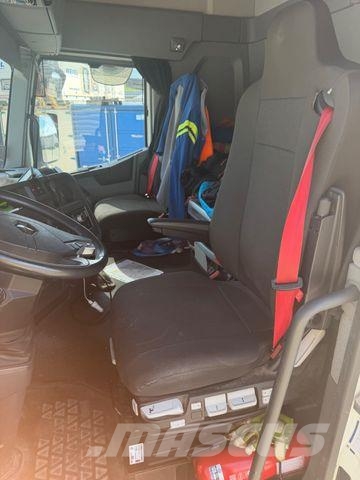 Renault C HIAB 232 5 Hydraulisch 2 MECHANISCH FUNKFERNST Kamioni sa kranom