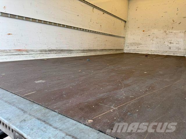 Renault D 210 * KOFFER * LADEBORDWAND 1 TON * TÜV * هيكل صندوقي