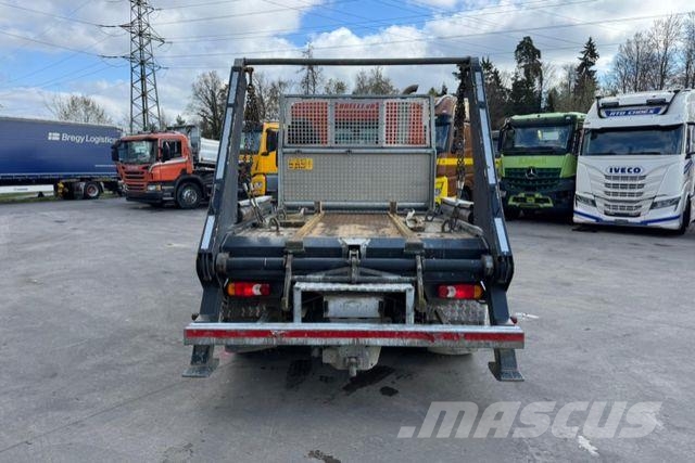 Renault D10.240 4x2 Roelli Camiones desmontables