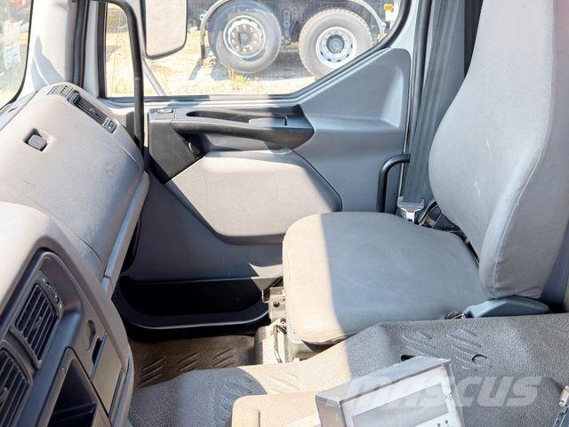 Renault KERAX 370 DCI * ABROLLKIPPER 4,85 m * KRAN * 6x4 アームロール