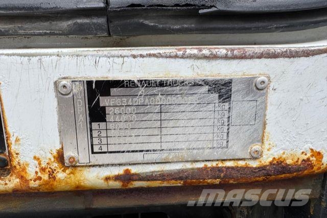 Renault Kerax 450 6x4 Camiones con chasís y cabina