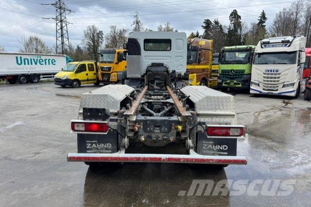 Renault Kerax 450 6x4 Camiones con chasís y cabina