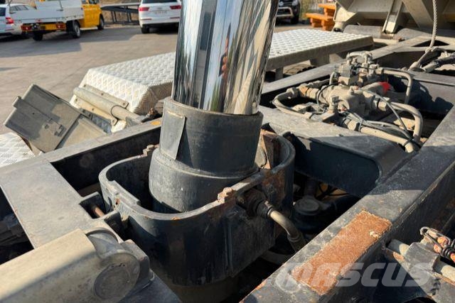 Renault Lander 460 8x4 Moser 3S Bañeras basculantes usadas