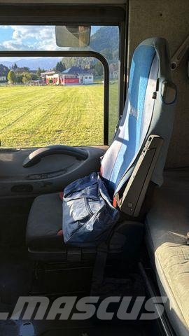 Renault MAGNUM 440 18T وحدات الجر
