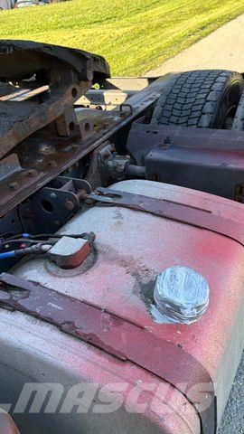 Renault MAGNUM 440 18T وحدات الجر