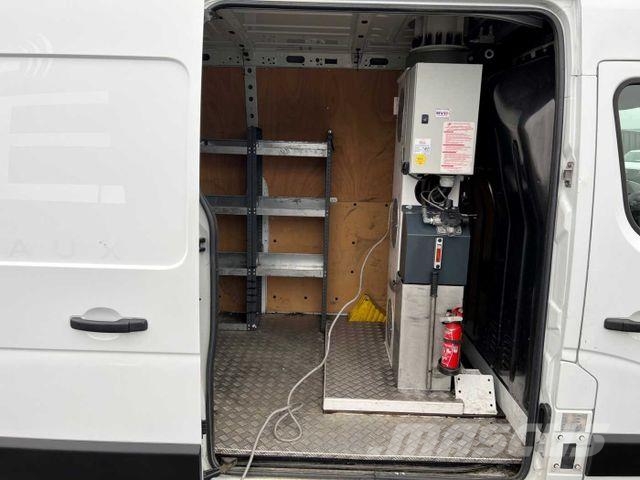 Renault Master 2.3 dCi / France Elevateur 121FCC, 12,5m Autoplošiny