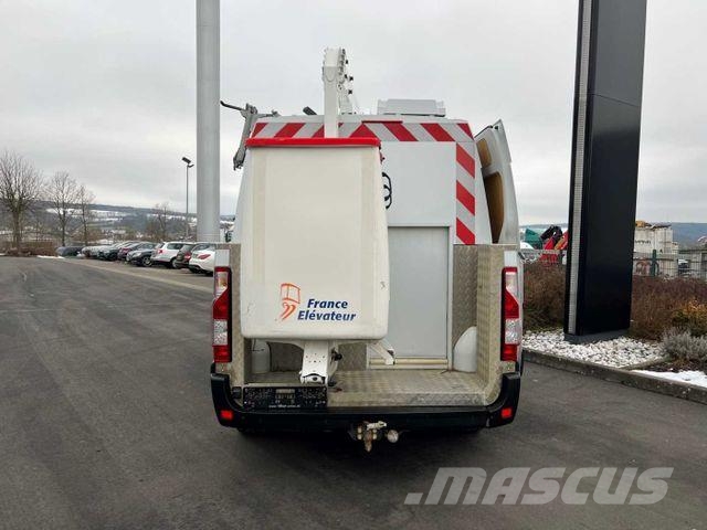 Renault Master 2.3 dCi / France Elevateur 121FCC, 12,5m Autoplošiny
