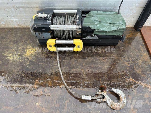 Renault Master DCI 165 Pritsche Auffahrrampen,Seilwinde Пикапи