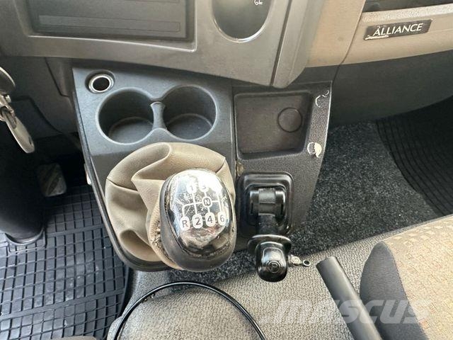 Renault Midlum 180.12, Extra Ligjt, P4x2, Euro 5 篷布货车
