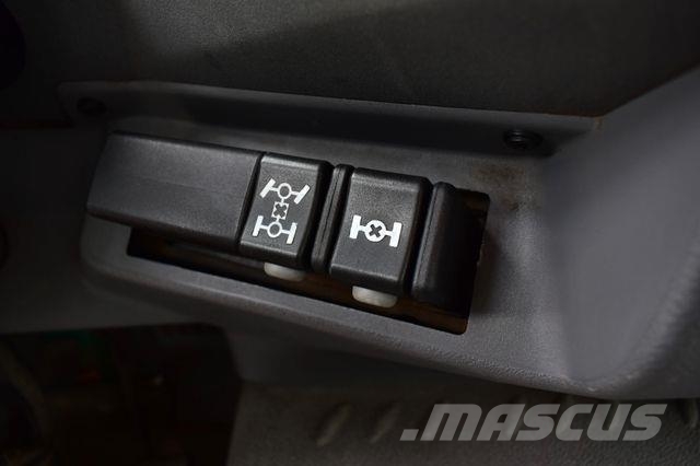 Renault MIDLUM 4x4 DOKA DUBEL KABINE CHASSIS Camiones con chasís y cabina