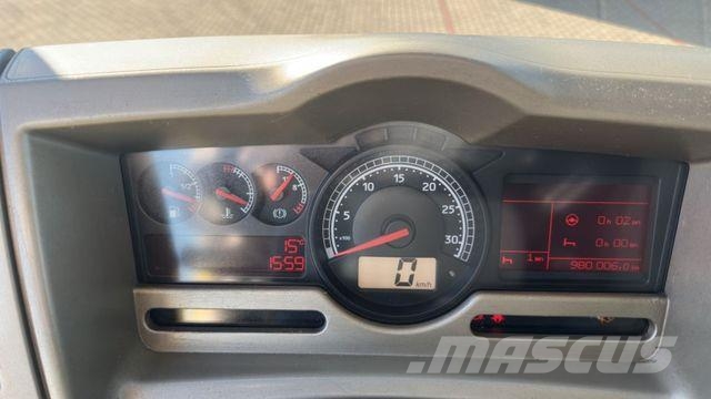 Renault PREMIUM 460 DXI EEV *Tank ADR* وحدات الجر