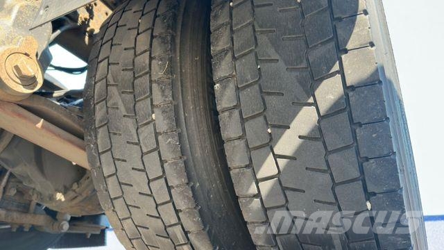 Renault PREMIUM 460 DXI EEV *Tank ADR* وحدات الجر