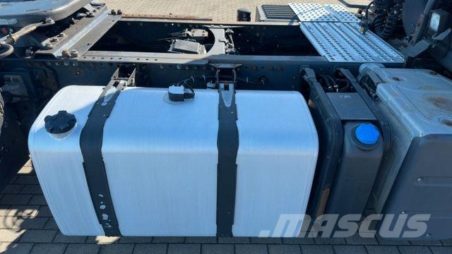 Renault PREMIUM 460 DXI EEV *Tank ADR* وحدات الجر