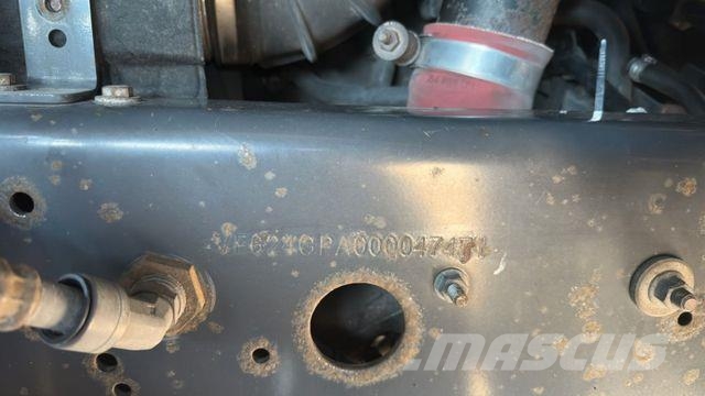 Renault PREMIUM 460 DXI EEV *Tank ADR* وحدات الجر