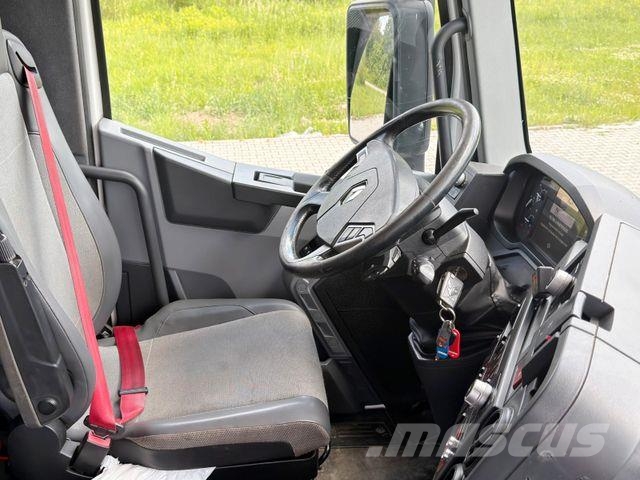 Renault T 380 * Abschleppwagen 7,40m* KRAN/FUNK * TOP Sleepwagens