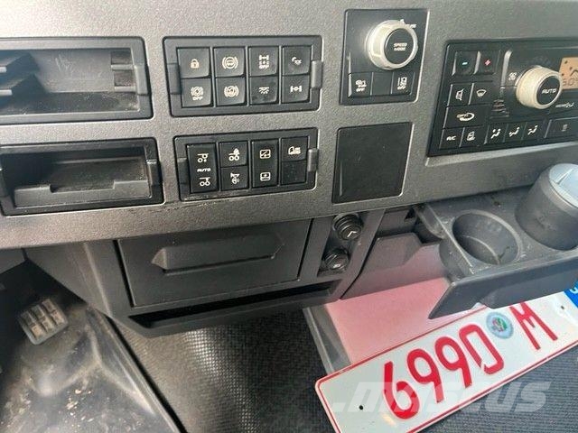 Renault T460 6x2, erst 486TKM,1.Hd.neue Insp.5000 D-Fzg. Camiones con chasís y cabina