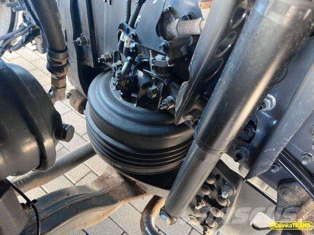 Renault THSC 440, DTI 13, Motor 13 L, Tank 825 L 曳引機組件
