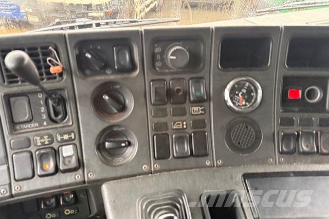Scania 113 8x4 Autokran Cormach 87000 42 Meter Smagās mašīnas ar celtni