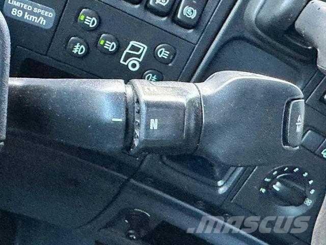 Scania G380 BL 4x2 Fahrgestell OHNE AUFBAU *UNFALL* Camiones con chasís y cabina
