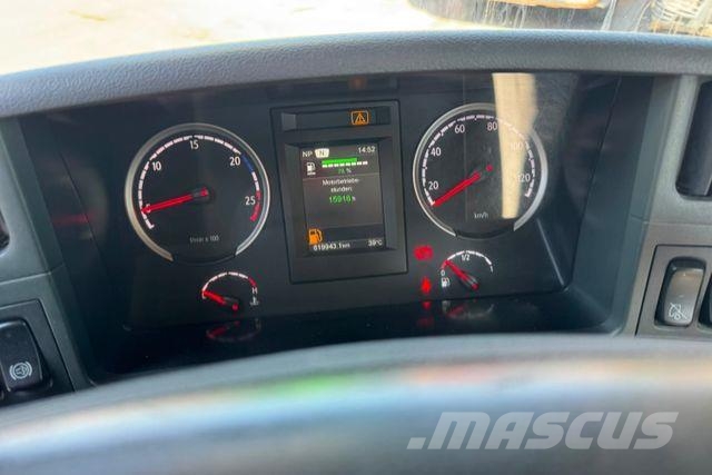 Scania G490 6x4 Vetopöytäautot