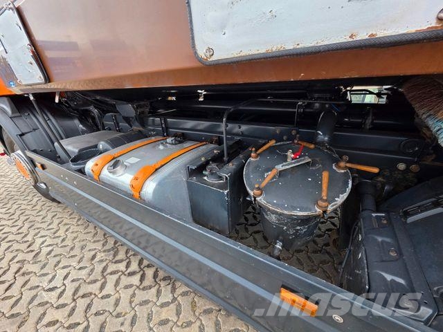 Scania P 320 DB4X2MNA / ADR: AT | FL Camiones cisternas