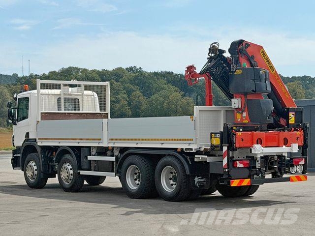 Scania P 450* PRITSCHE 6,90m * PK 23002- SH C FUNK *8x4 Darus teherautók