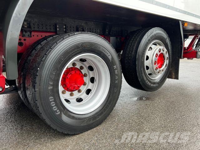 Scania P320 Carrier 1150 Multitemp Lenk-Lift Achse Temperature controlled trucks