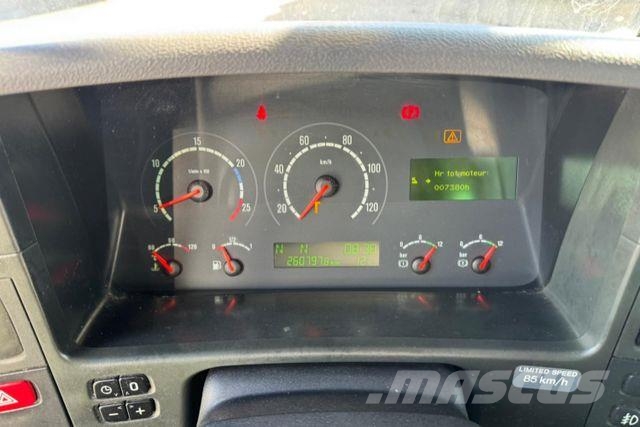 Scania P340 4x2 Getränkeaufbau Otros camiones