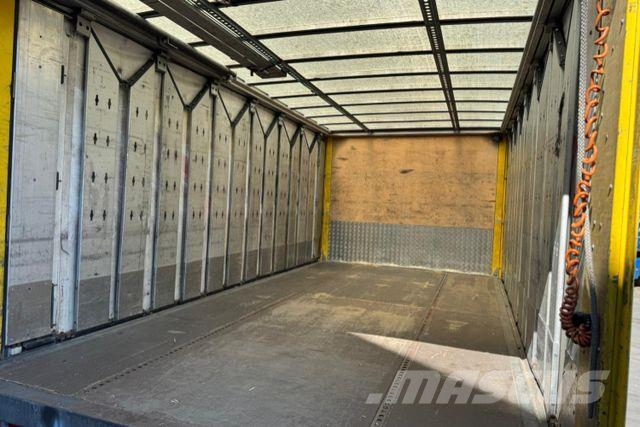 Scania P340 4x4 Camiones de caja de lona