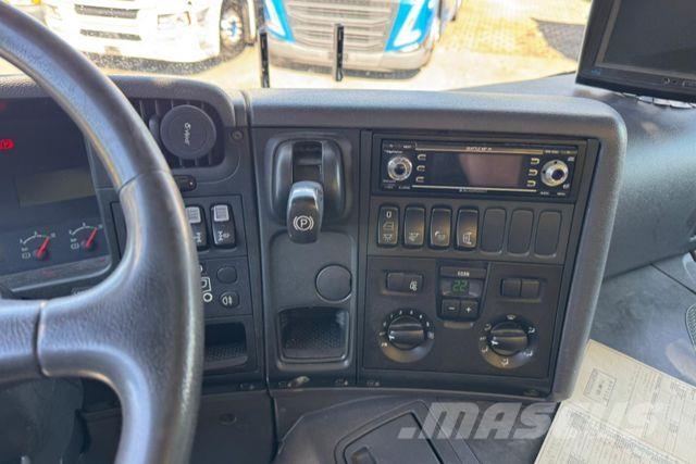 Scania P340 4x4 Camiones de caja de lona
