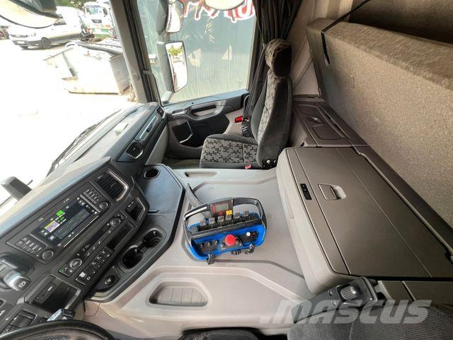 Scania P410 6x2 BDF-Pritsche mit Fassi F215A.2.24 Kran Camiones con chasís y cabina
