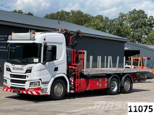 Scania P410 6x2 BDF-Pritsche mit Fassi F215A.2.24 Kran Camiones con chasís y cabina