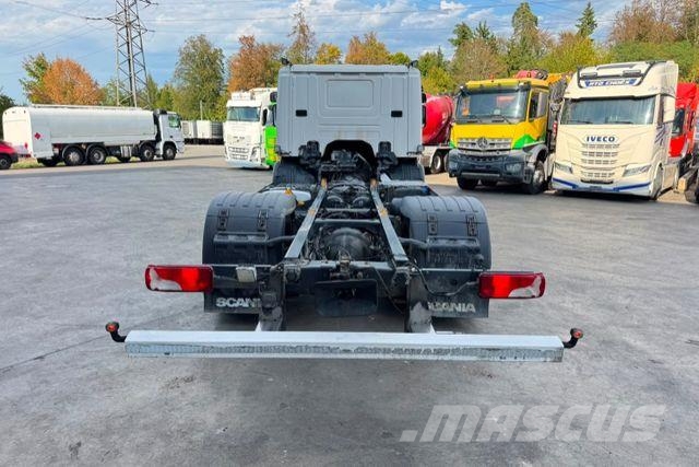Scania P450 4x2 Шасі з кабіною