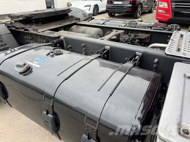 Scania R 460 * STANDKLIM* LEDER * 2 X TANK * 1. HAND * Autotractoare