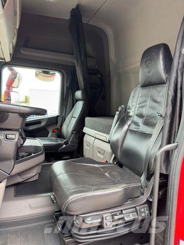 Scania R 460 * STANDKLIM* LEDER * 2 X TANK * 1. HAND * Autotractoare