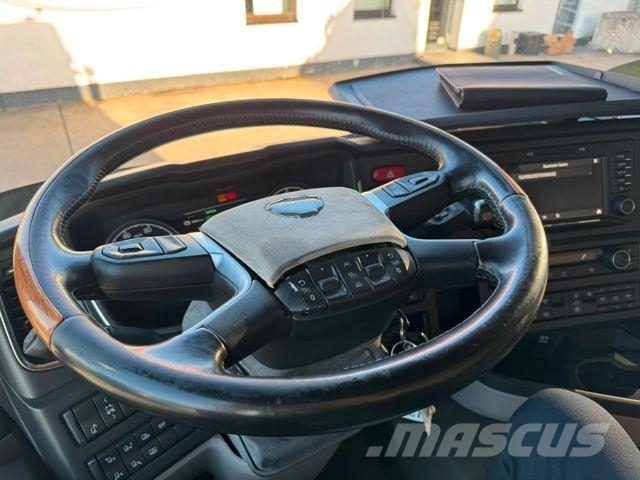 Scania R 500 * STANDKLIMA * 2 X TANK * VOLLVERKLEIDUNG Vilcēji
