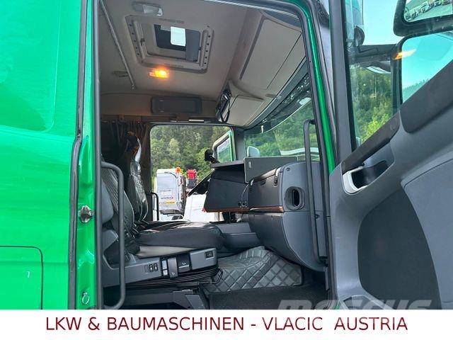 Scania R 580 V8 mit kran PENZ 12Z baujahr 2017 Holztransporter