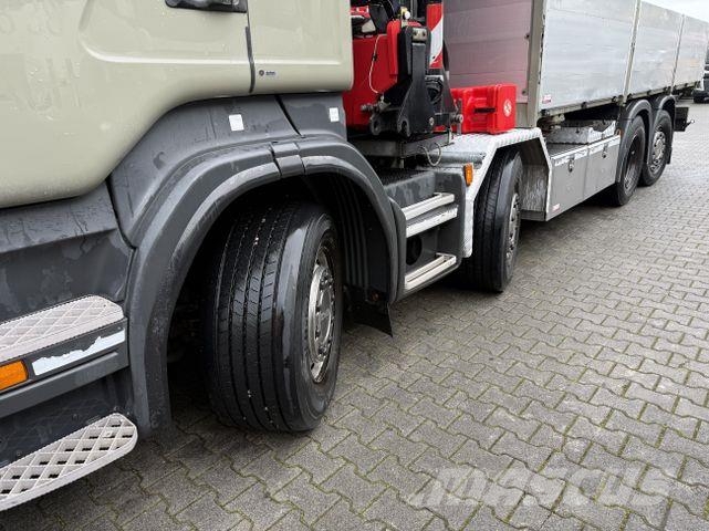 Scania R410 8X2*6 Kran HMF 4020 bis 30 Meter Flatbed / Dropside trucks