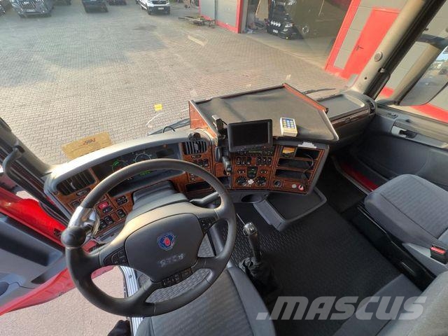 Scania R420 6x2 LL 3.Stock FINKL Viehw. + Hubdach+Rampe شاحنات نقل الحيوانات