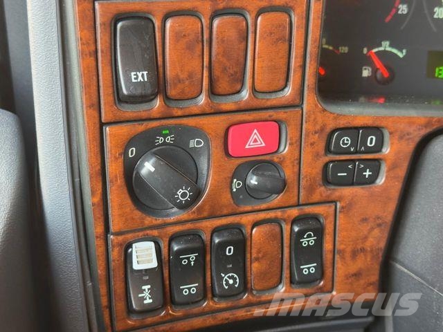 Scania R420 6x2 LL 3.Stock FINKL Viehw. + Hubdach+Rampe شاحنات نقل الحيوانات