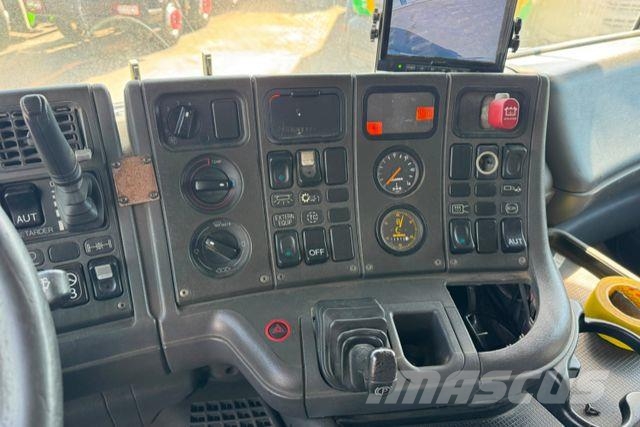 Scania R420 6x2 Tank Camiones cisternas