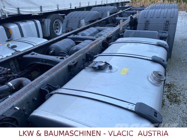 Scania R420 Fahrgestell Camiones con chasís y cabina