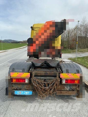 Scania R420 Sattelzugmaschine Vlačilci