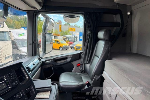 Scania R450 4x2 Τράκτορες