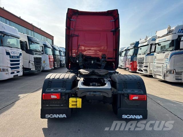 Scania R460 * STANDKLIMA * LEDER * 2 X TANK * 1. HAND * Autotractoare