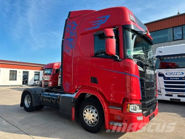 Scania R460 * STANDKLIMA * LEDER * 2 X TANK * 1. HAND * Autotractoare