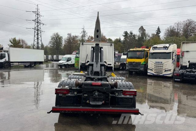 Scania R560 6x4 Boogie Moser AHK Sunkvežimiai su keliamuoju kabliu