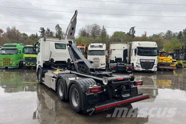 Scania R560 6x4 Boogie Moser AHK Sunkvežimiai su keliamuoju kabliu